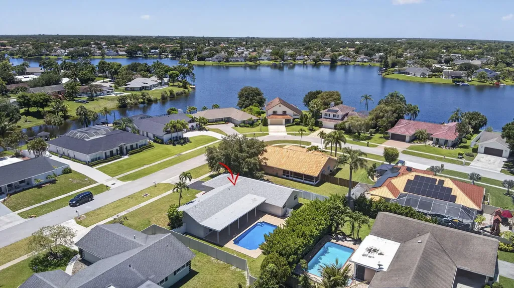 12890 Guilford Circle Wellington FL 33414