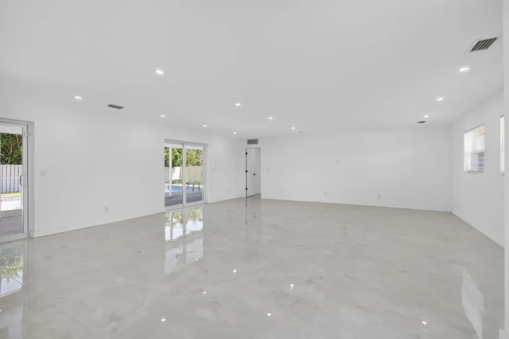 12890 Guilford Circle Wellington FL 33414