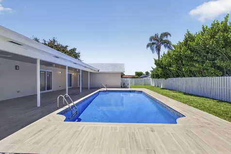 12890 Guilford Circle Wellington FL 33414