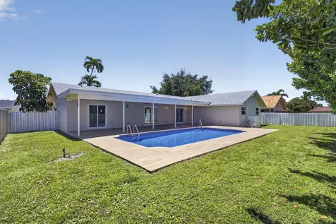 12890 Guilford Circle Wellington FL 33414