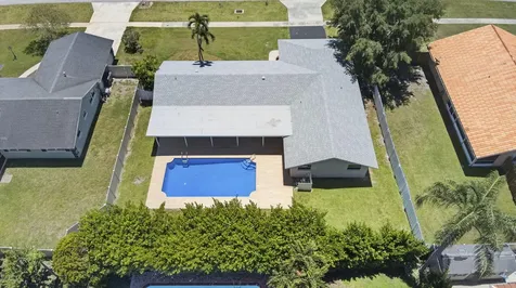 12890 Guilford Circle Wellington FL 33414