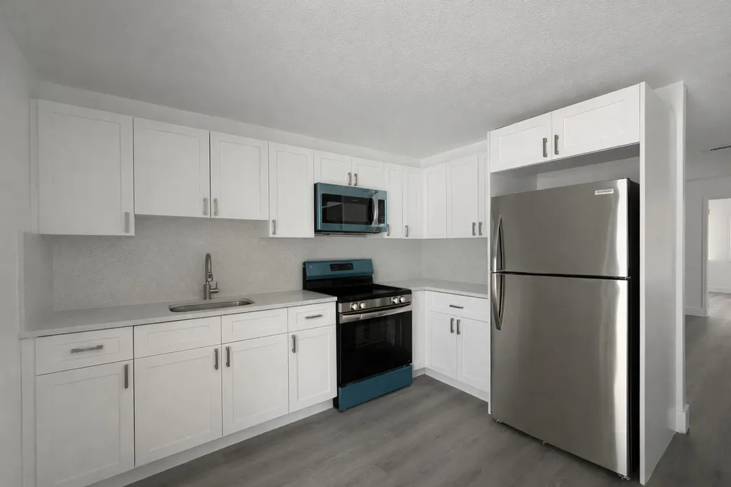 2785 N Reo Lane N Palm Springs FL 33461