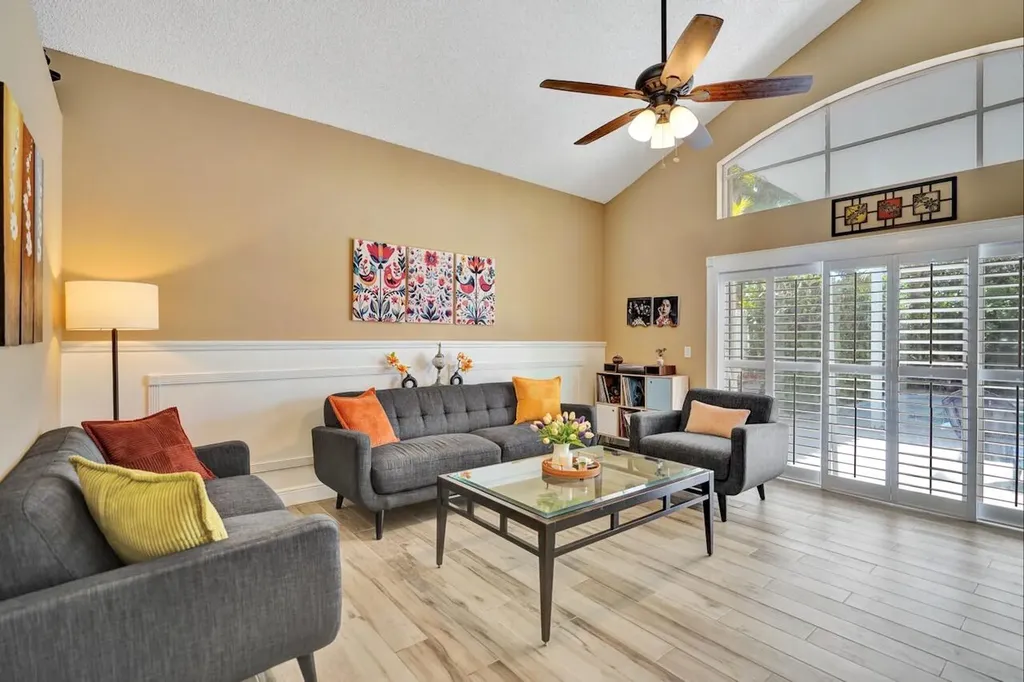 6423 Barton Creek Circle Lake Worth FL 33463