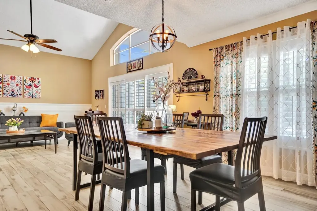 6423 Barton Creek Circle Lake Worth FL 33463