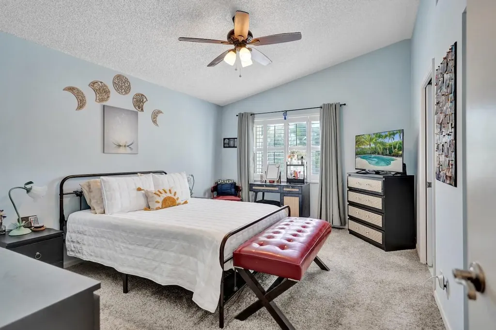 6423 Barton Creek Circle Lake Worth FL 33463