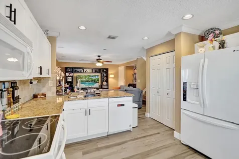 6423 Barton Creek Circle Lake Worth FL 33463