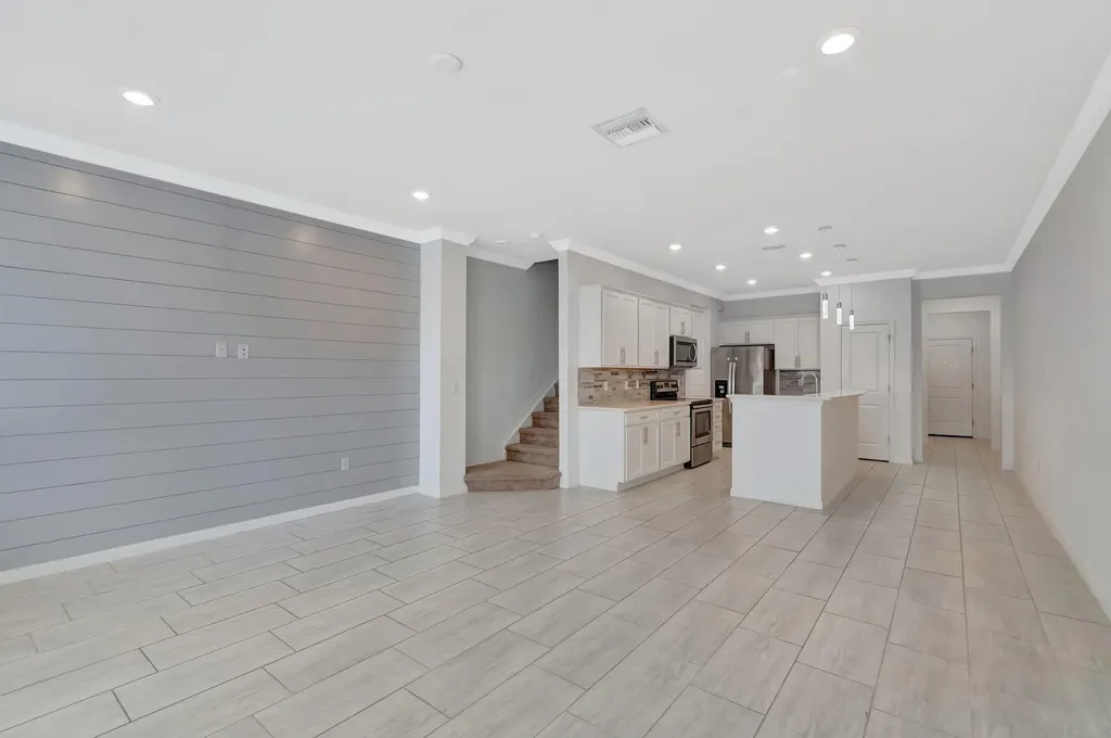 2854 Bard Street Palm Springs FL 33406