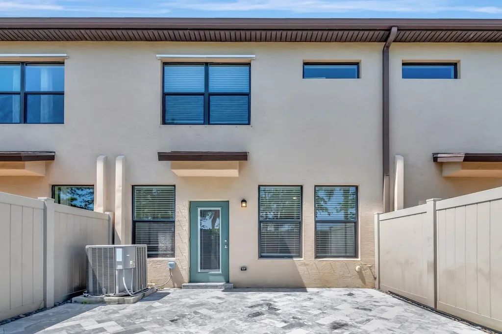 2854 Bard Street Palm Springs FL 33406
