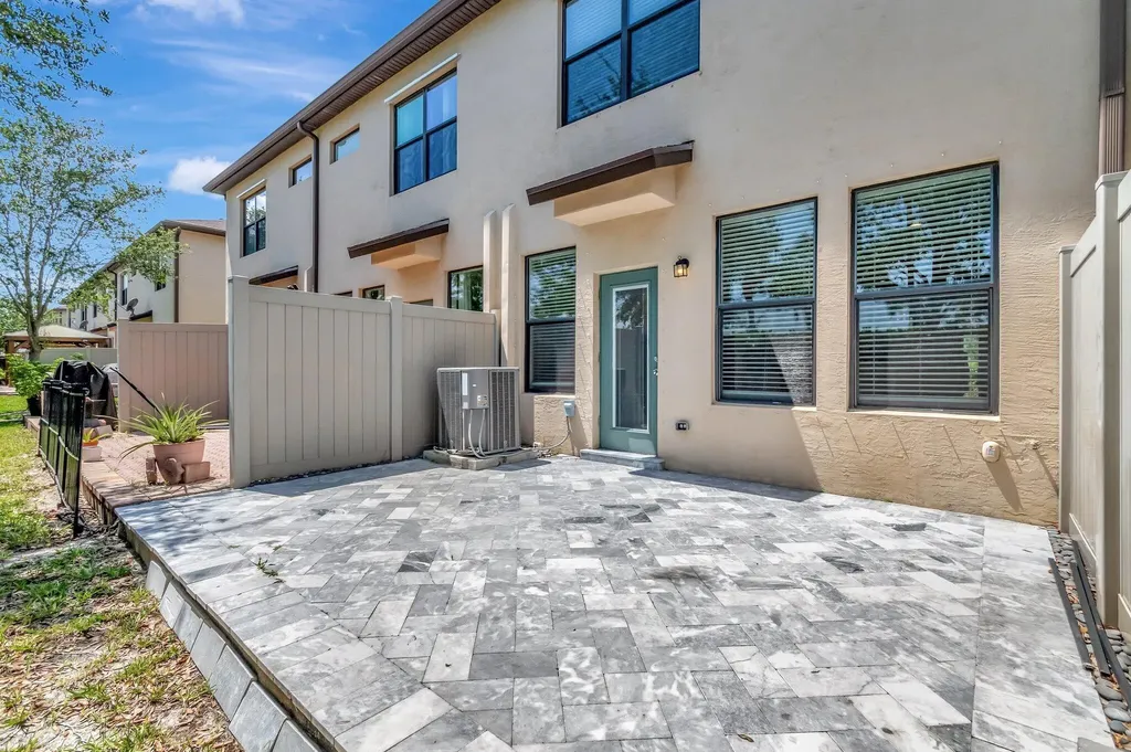 2854 Bard Street Palm Springs FL 33406