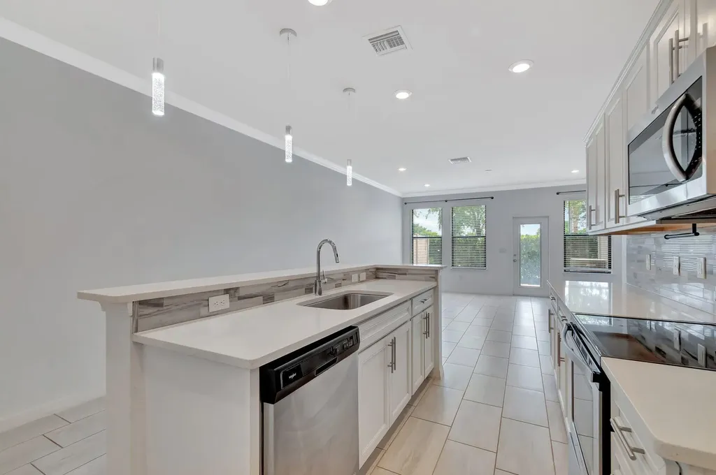 2854 Bard Street Palm Springs FL 33406