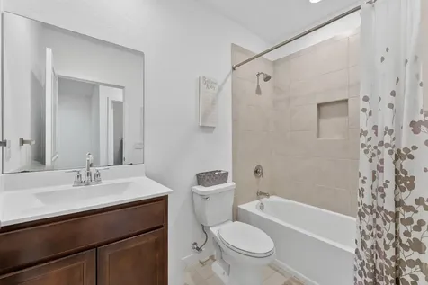 527 NW 17th Street Fort Lauderdale FL 33311