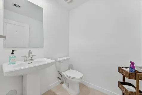 527 NW 17th Street Fort Lauderdale FL 33311