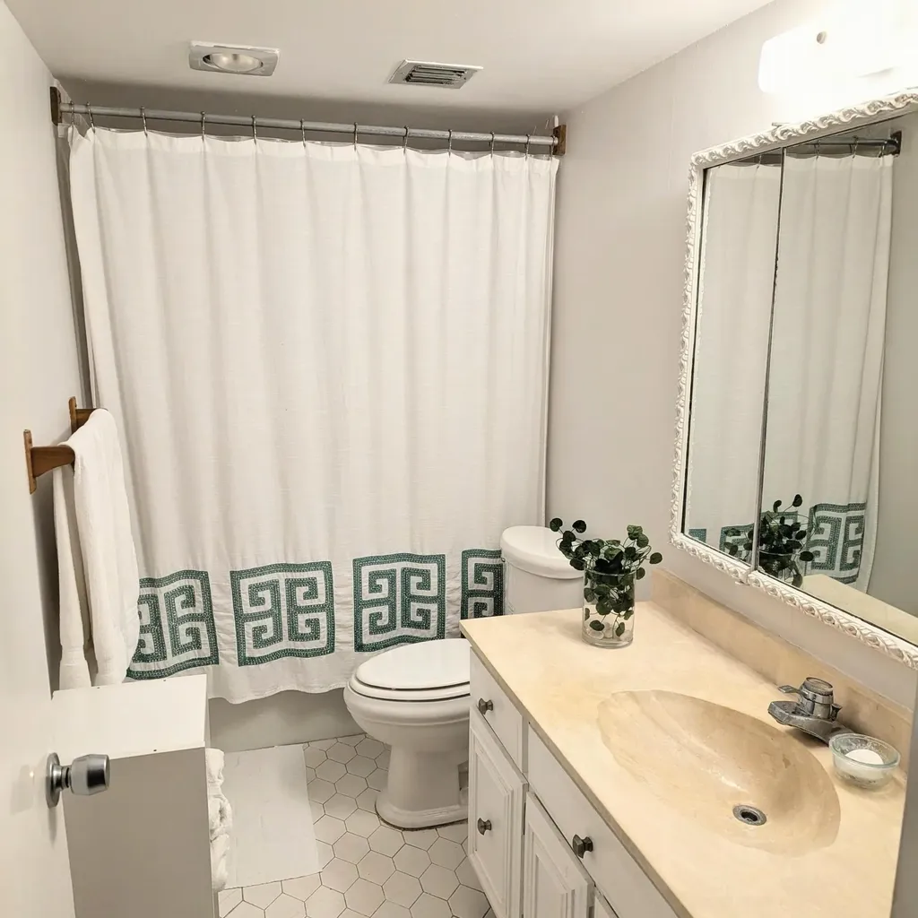 2425 Presidential Way West Palm Beach FL 33401