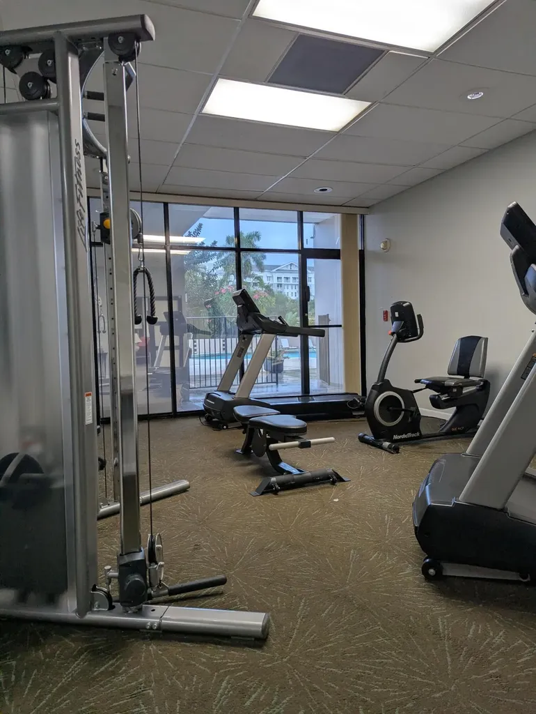 2425 Presidential Way West Palm Beach FL 33401