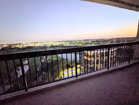 2425 Presidential Way West Palm Beach FL 33401