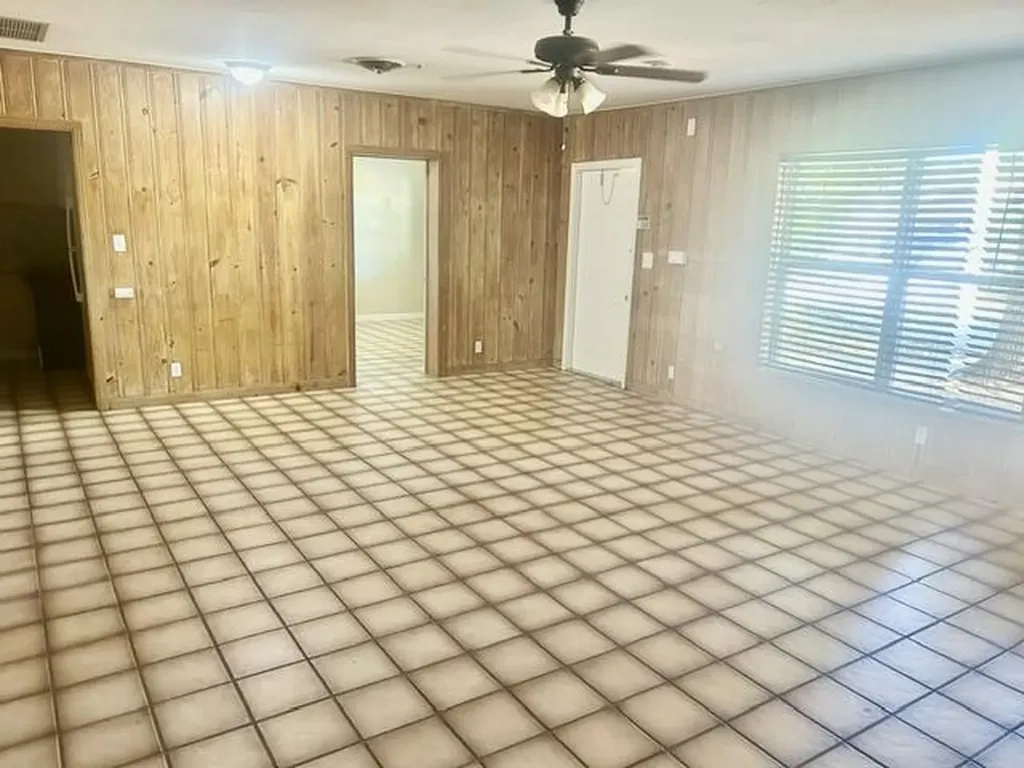 4122 Bougainvillea Street West Palm Beach FL 33406