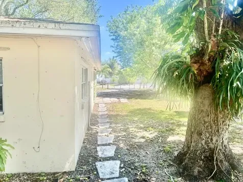 4122 Bougainvillea Street West Palm Beach FL 33406