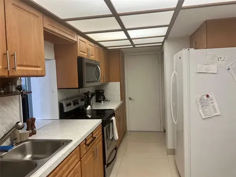 5100 N Ocean Boulevard Lauderdale By The Sea FL 33308