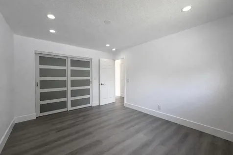 2785 N Reo Lane N Palm Springs FL 33461