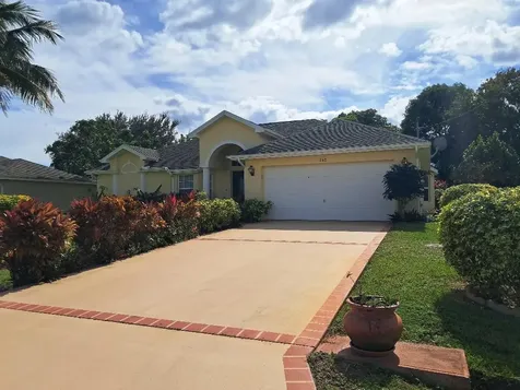 242 SW Amesbury Avenue Port St Lucie FL 34953