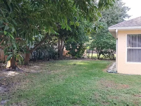 242 SW Amesbury Avenue Port St Lucie FL 34953