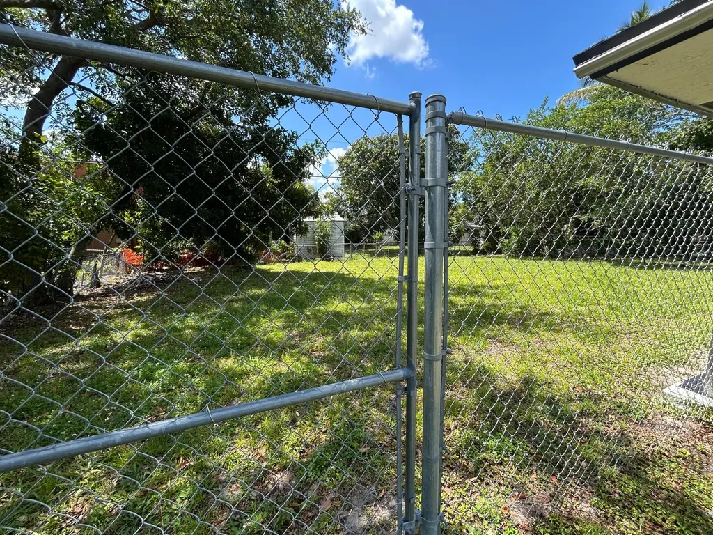 6140 SW 41st Court Davie FL 33314
