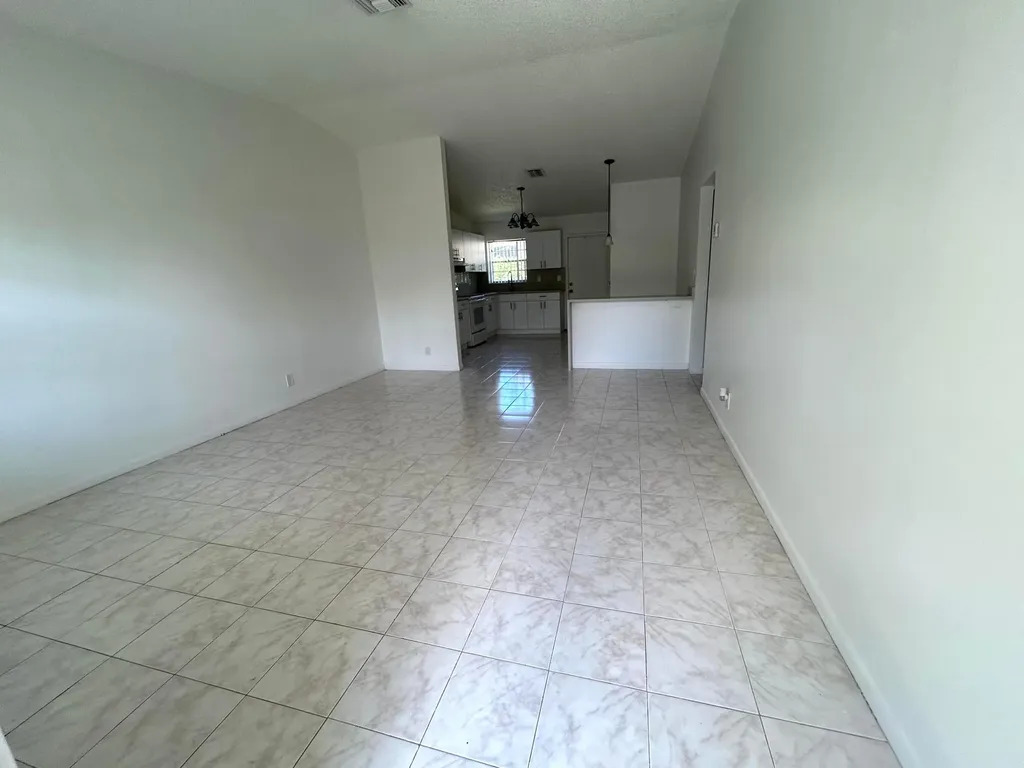 6140 SW 41st Court Davie FL 33314