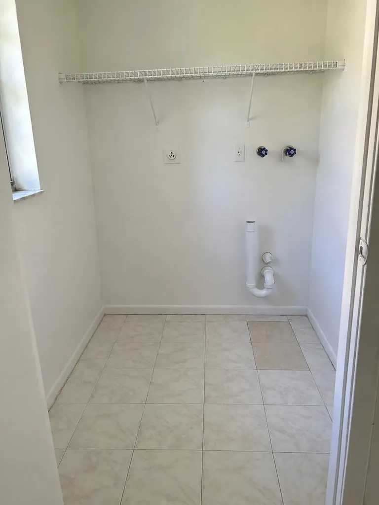 6140 SW 41st Court Davie FL 33314