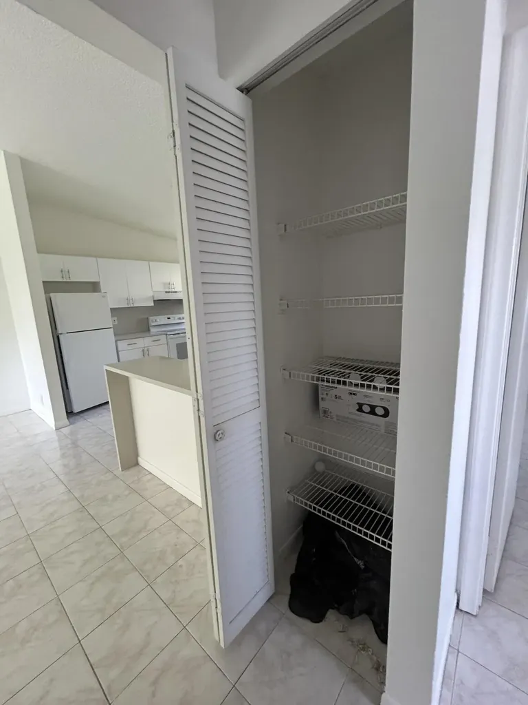 6140 SW 41st Court Davie FL 33314