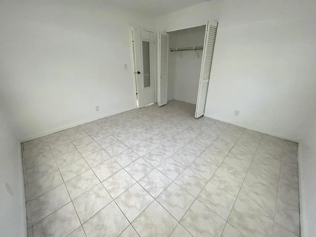 6140 SW 41st Court Davie FL 33314