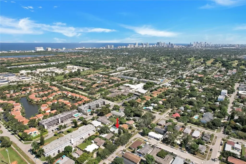 1721 N 16th Court Hollywood FL 33020