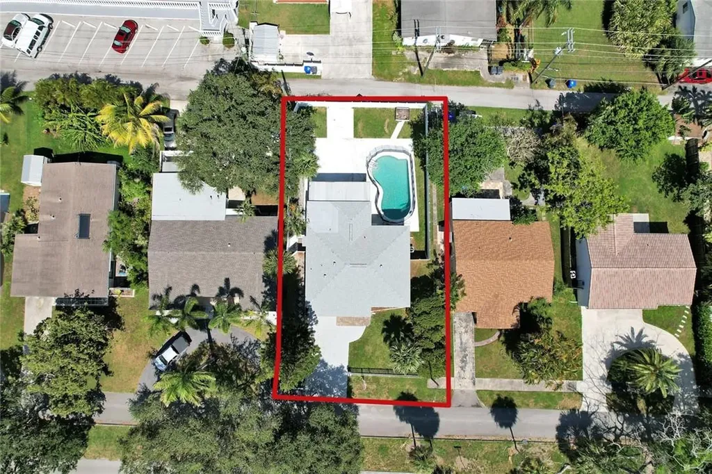 1721 N 16th Court Hollywood FL 33020