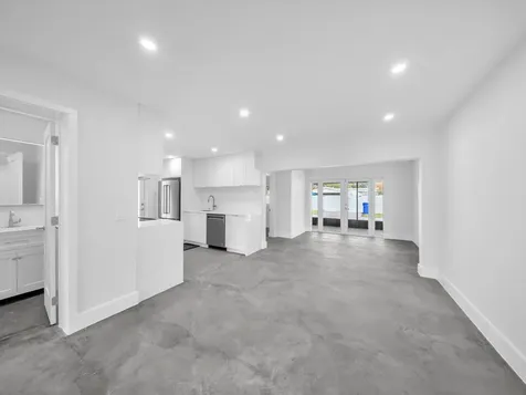 1721 N 16th Court Hollywood FL 33020