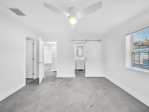 1721 N 16th Court Hollywood FL 33020