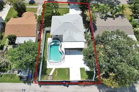 1721 N 16th Court Hollywood FL 33020