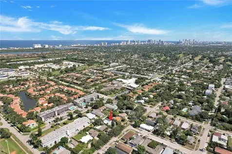 1721 N 16th Court Hollywood FL 33020
