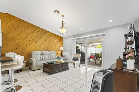 8620 NW 48th Street Lauderhill FL 33351