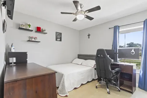 8620 NW 48th Street Lauderhill FL 33351