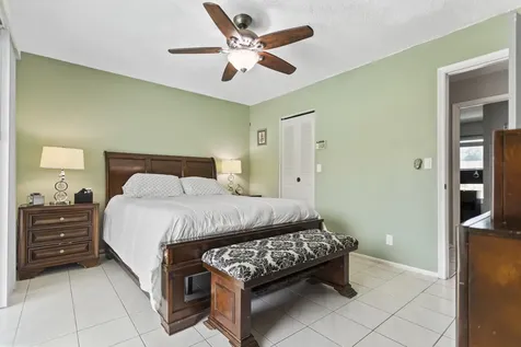 8620 NW 48th Street Lauderhill FL 33351