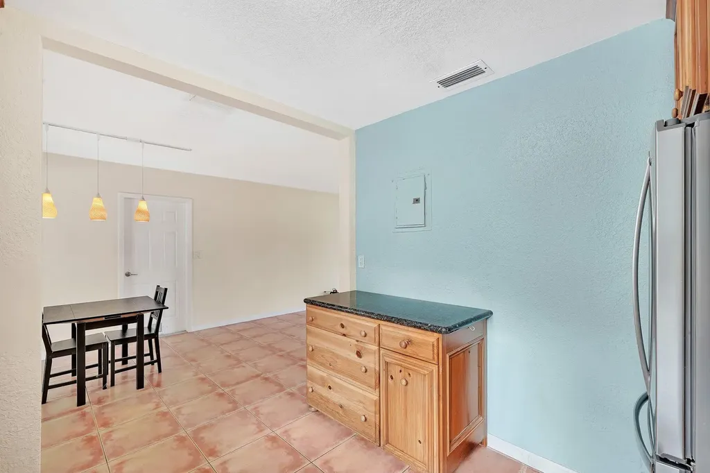 1101 SW 1st Avenue Pompano Beach FL 33060