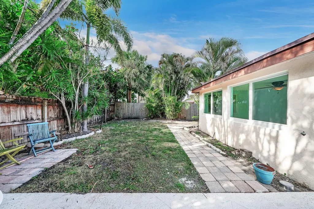 1101 SW 1st Avenue Pompano Beach FL 33060