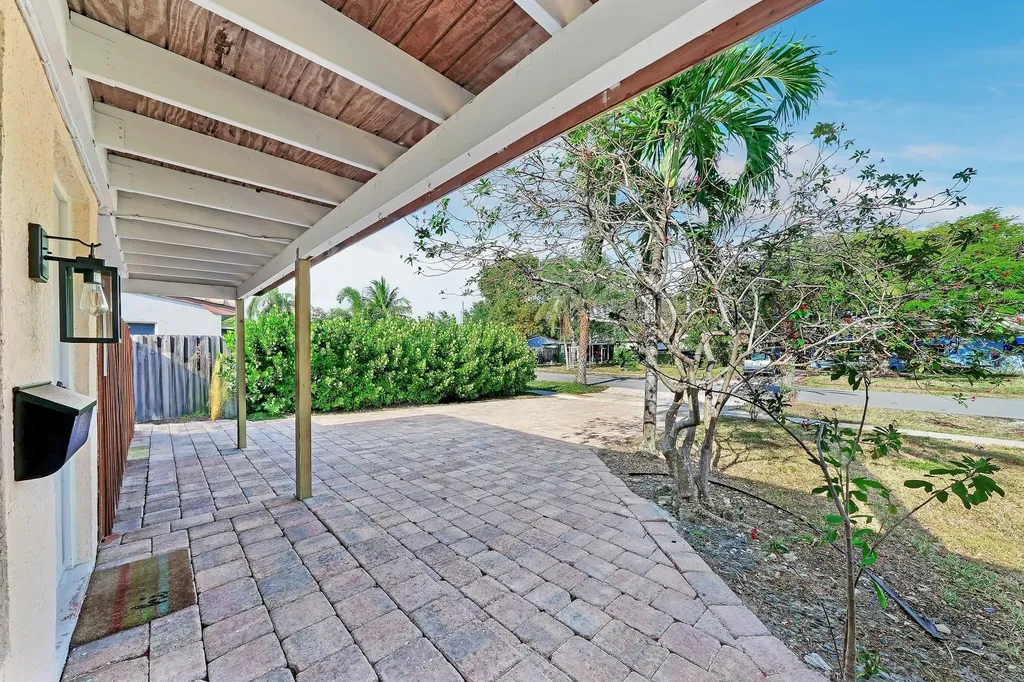 1101 SW 1st Avenue Pompano Beach FL 33060