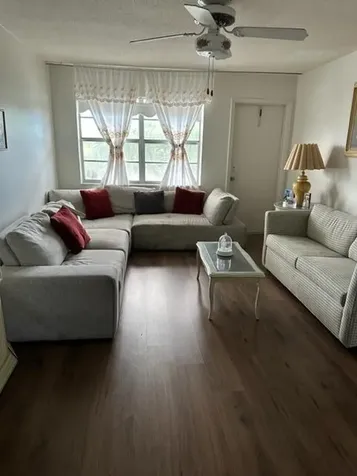1380 NW 43 Terrace Lauderhill FL 33313