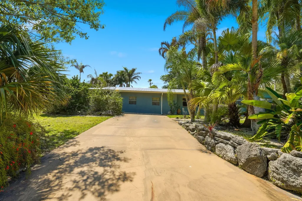 108 Carlisle Lane Port St Lucie FL 34952