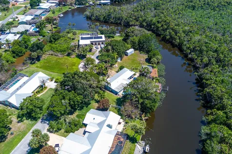 108 Carlisle Lane Port St Lucie FL 34952