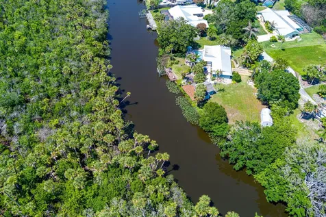 108 Carlisle Lane Port St Lucie FL 34952
