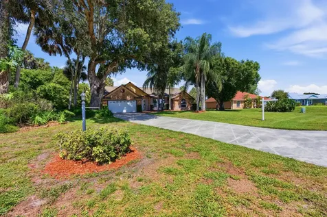 1960 SE 9th Avenue Okeechobee FL 34974