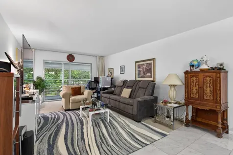 3002 Portofino Isle Coconut Creek FL 33066