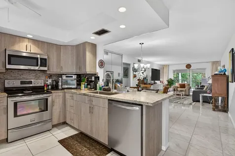3002 Portofino Isle Coconut Creek FL 33066