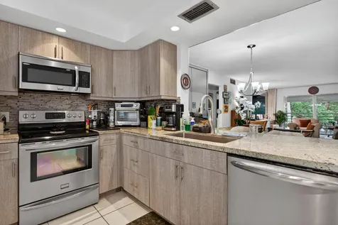 3002 Portofino Isle Coconut Creek FL 33066